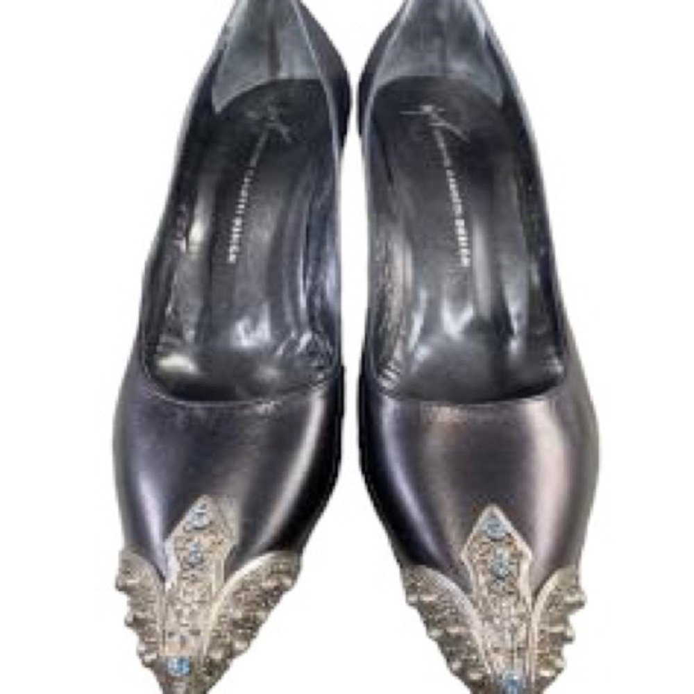 Giuseppe Zanotti Black Leather Heels Pumps with pointed stone accent, EUC